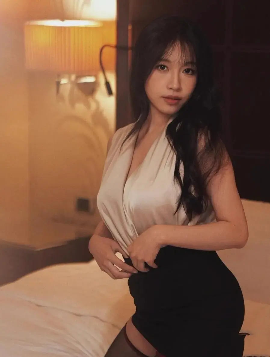 《苏畅》HD高清在线观看全集-《苏畅》vlog视频1080P无删减播放-免费观看1至12集完整资源