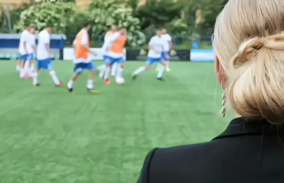 法国电影《Footballers'Moms》足球队的女老板们高清完整版 - 免费在线观看无广告 - 全集资源迅雷下载
