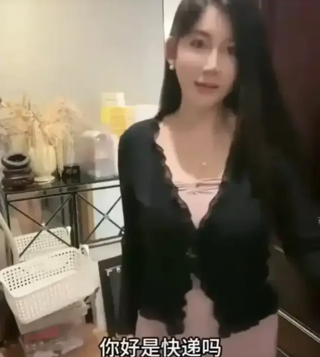 《百万网红李雅粉反差合集》1080P超清资源-百万网红李雅粉反差合集完整版在线播放-无广告免费观看