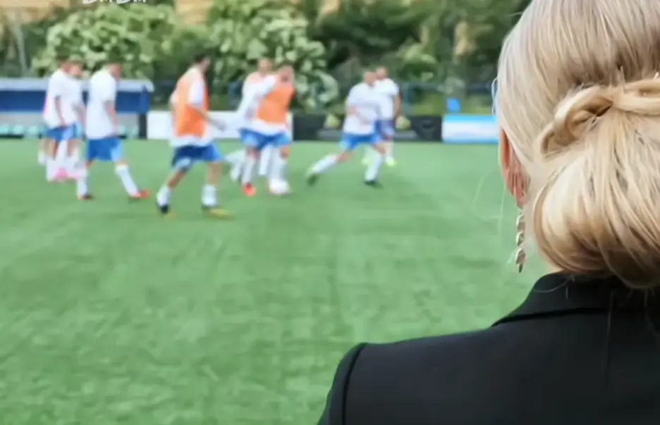 足球女老板《Footballers‘Moms》法国电影全集-《Footballers’Moms》无删减版高清播放-在线免费观看完整版